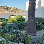 Traditionnal Mykonian Studio