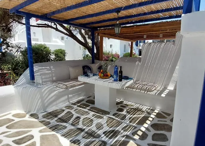 Traditionnal Mykonian Studio